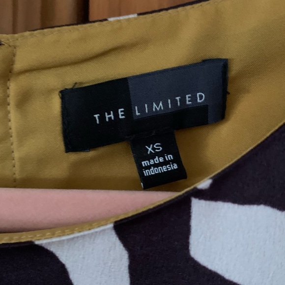 Mustard colored mid length dress with white and dark purple accents - Picture 6 of 7